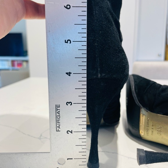 Black Dolce and Gabbana Boots - Picture 12 of 12